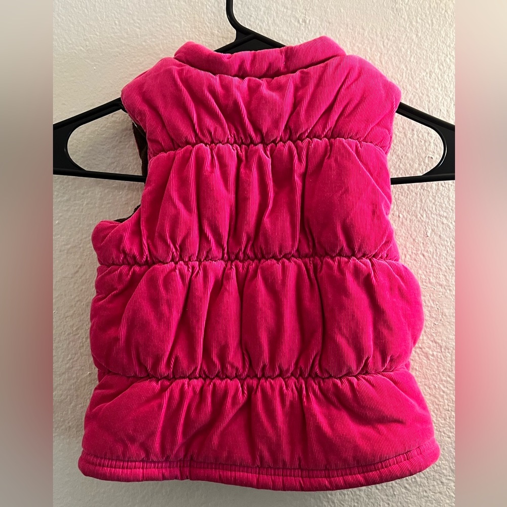 Toddler Puffer vest size 3T - Picture 2 of 4